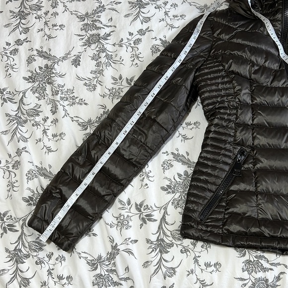 Calvin Klein Lightweight Premium Down Woman’s Puffer Jacket - Picture 8 of 11